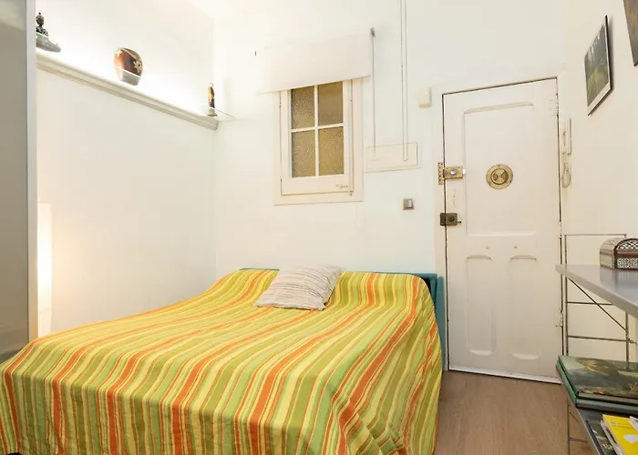 Aparteasy - Central Barcelona Studio Apartment